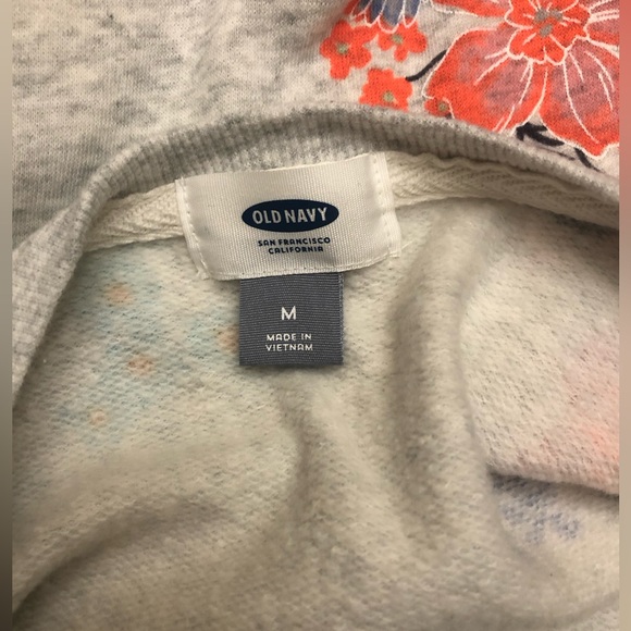 Old Navy lightweight printed sweatshirt - Picture 3 of 3